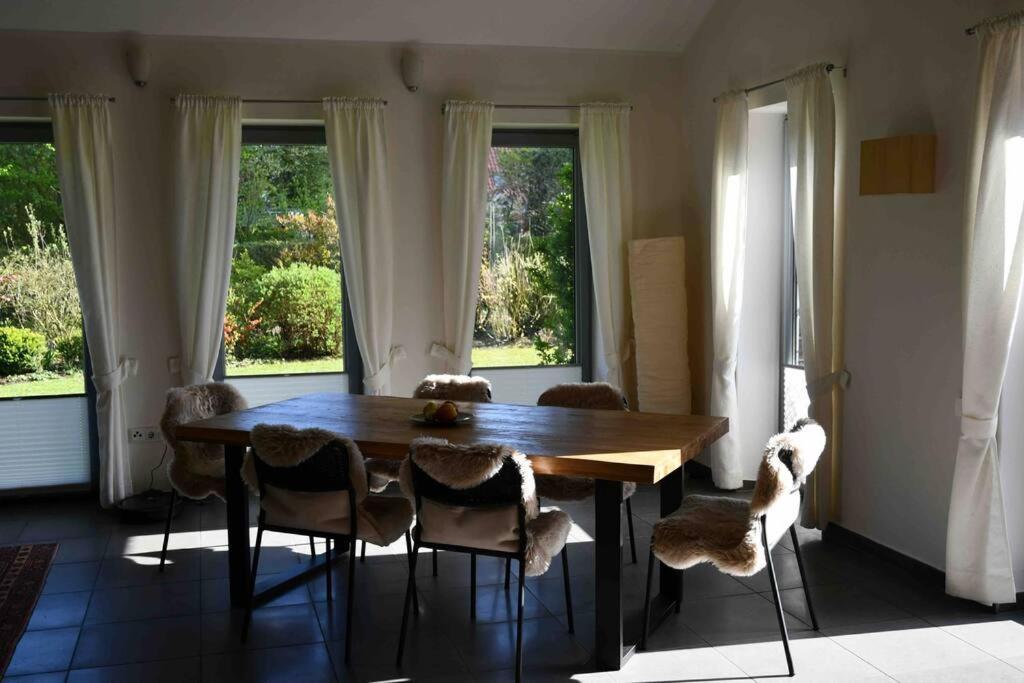אאוריך Unser Traumhaus Mit Wunderschoenem Garten מראה חיצוני תמונה